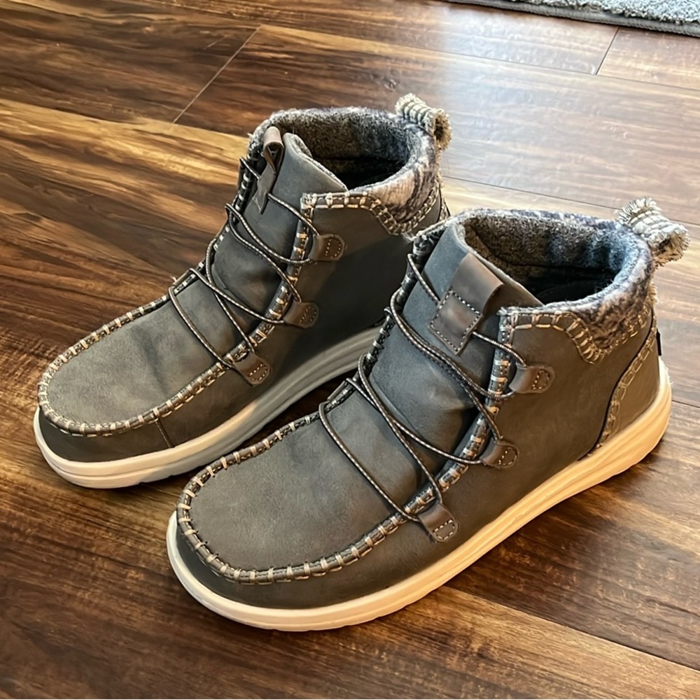 Hey Dude Eloise Women’s Casual Lace Up Boots - Size 8